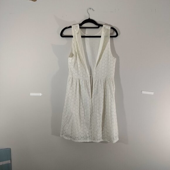 Everly Short Eyelet Summer Dress, NWOT (fits like M) - Picture 2 of 6